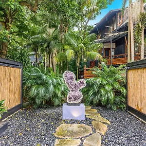shambhala-byron.hotelsbyronbayaustralia.com/